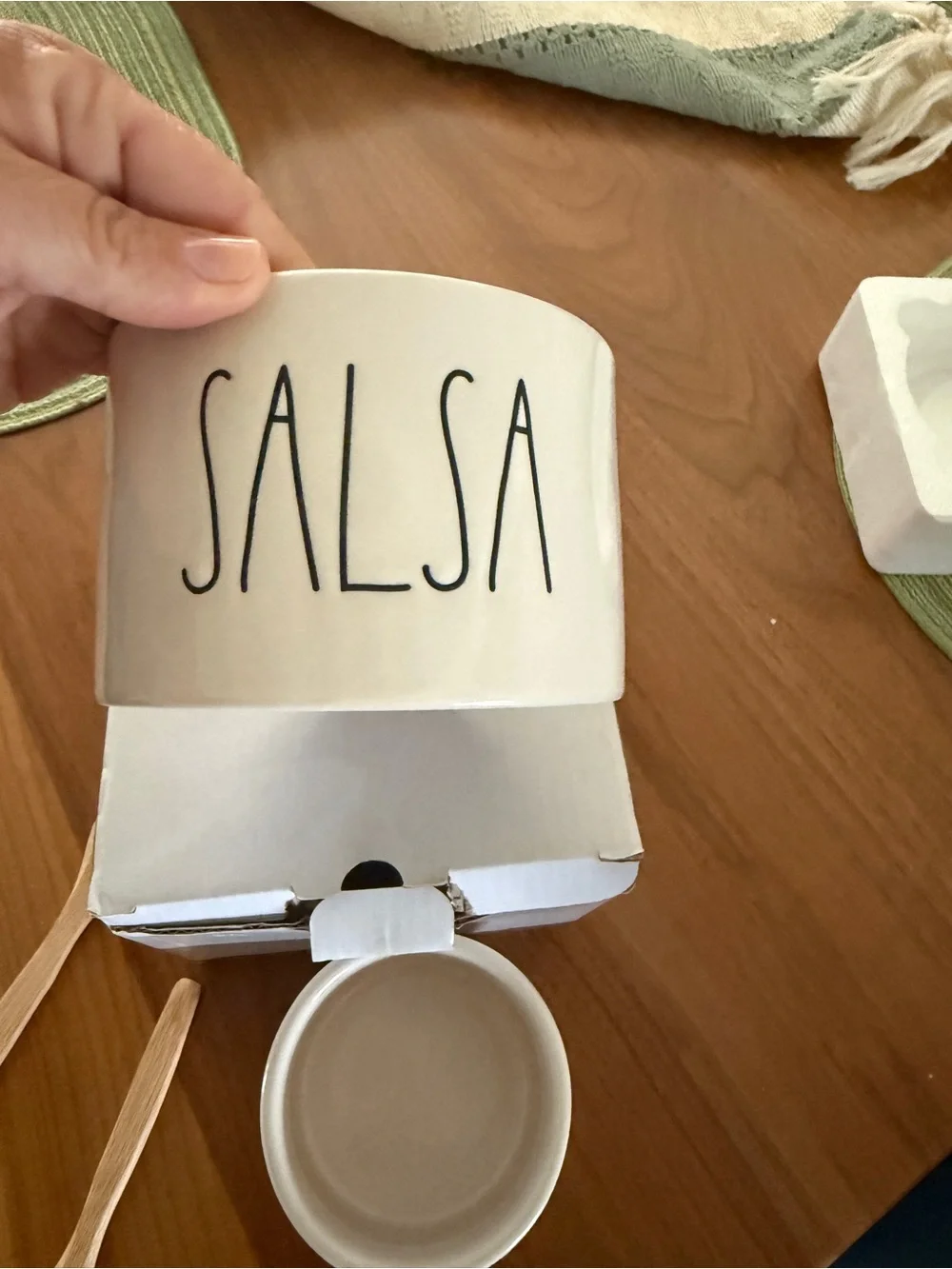 Rae Dunn Salsa and guac set
